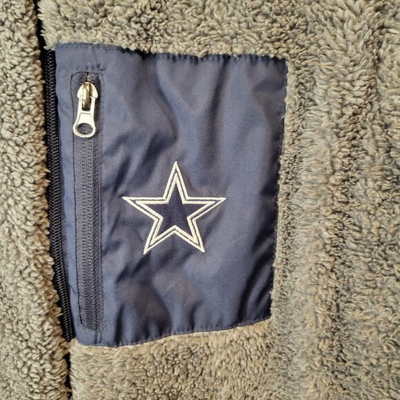 NFL Team Apparel Dallas Cowboys Reversable Puffer Vest Womans XXL Blue/Gray - Picture 6 of 10